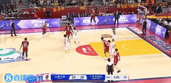 大麻烦！徐杰首节出战9分钟 累计3次个人犯规