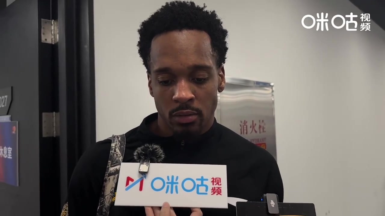 巴里-布朗：拿44分不赢球也没用 好在赢了 在好的球队有好的队友